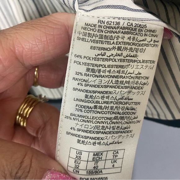 Vintage Guess Black Blazer XS Fitted Professional Office Workwear Business - Picture 7 of 8